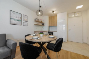 Lovely apartment Zadar - with parking and balcony